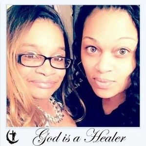 Meet your Posher, Debora